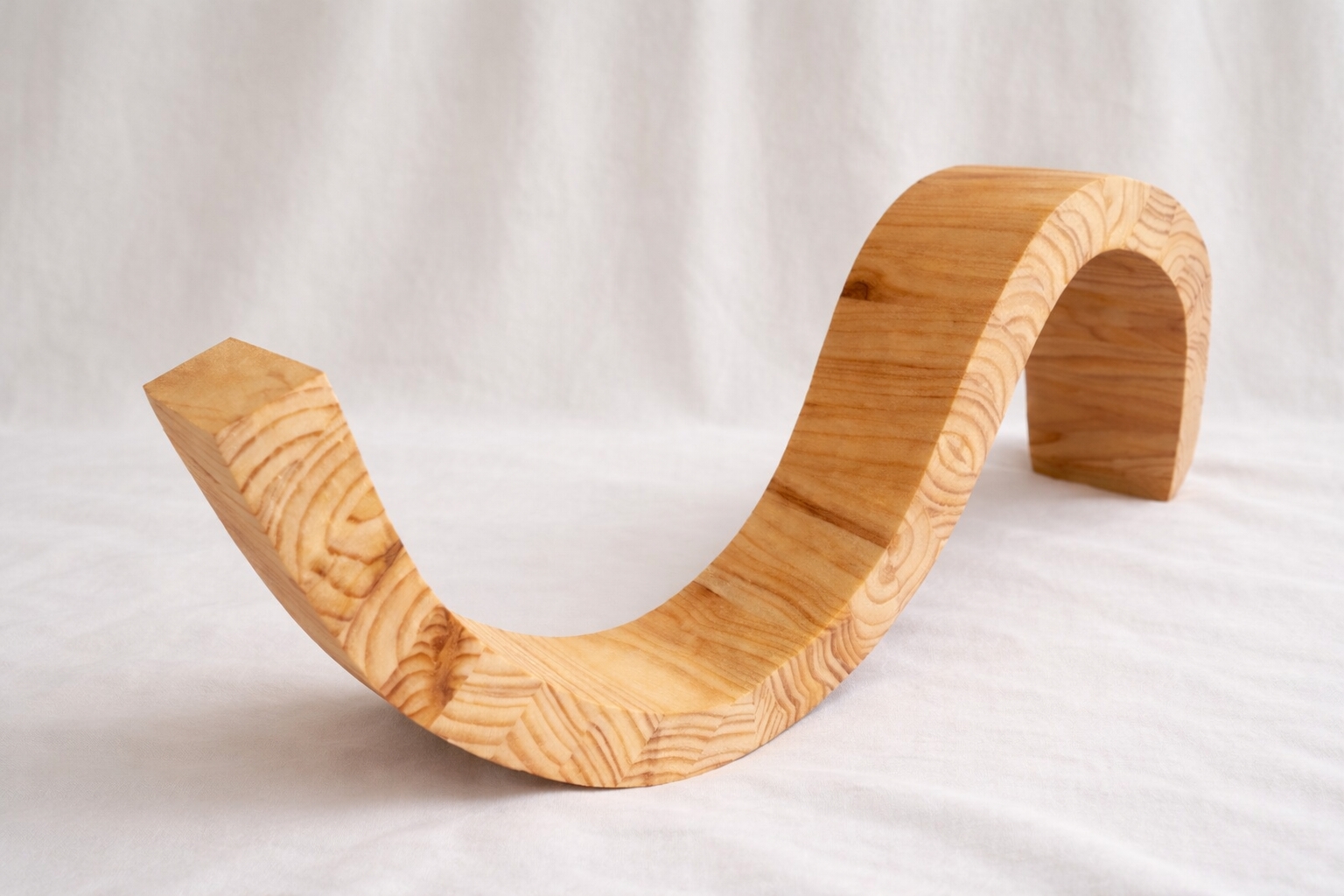 Aplanar la corba — Fusta de conífera