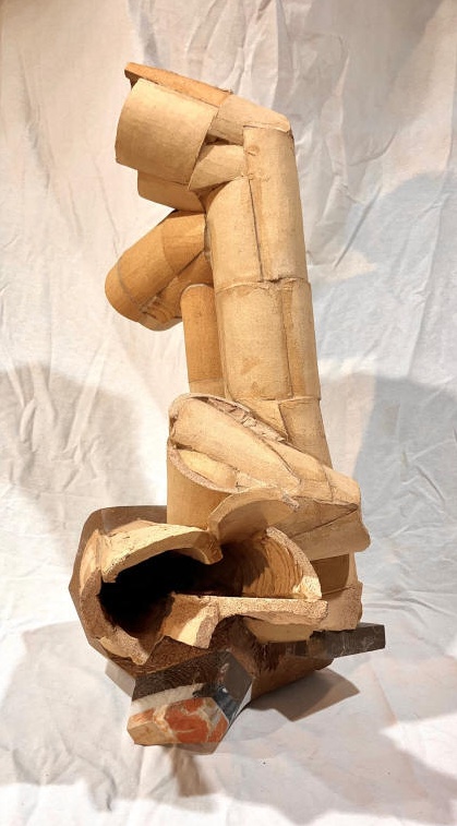 Cor construit — escultura de ceràmica
