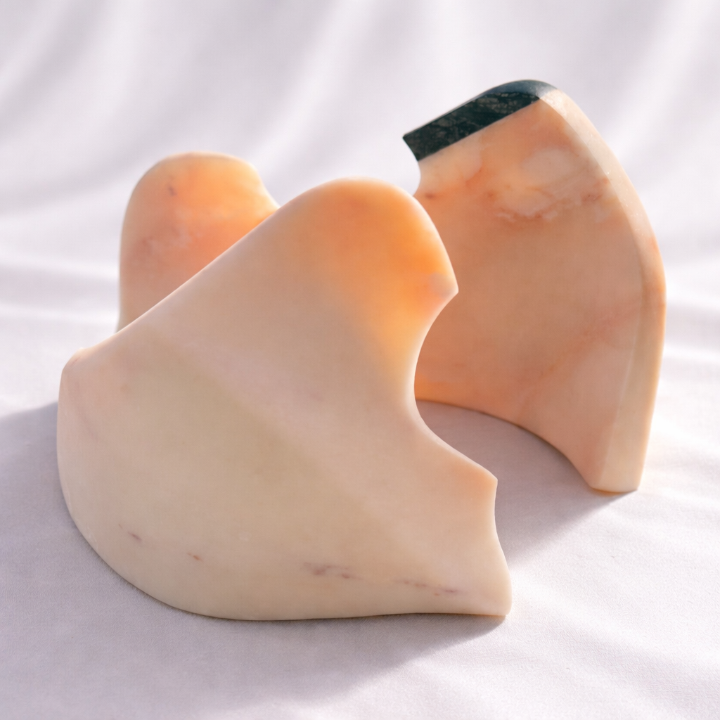 Nosaltres & tu & jo — marbre rosa portugués i verd índia