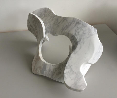 Escultura de mármol