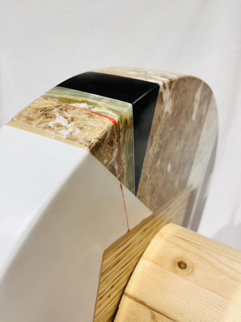 Escultura de mármol