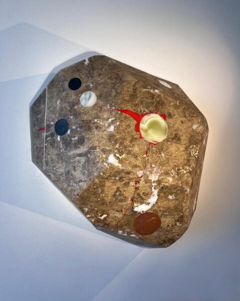 Escultura de mármol